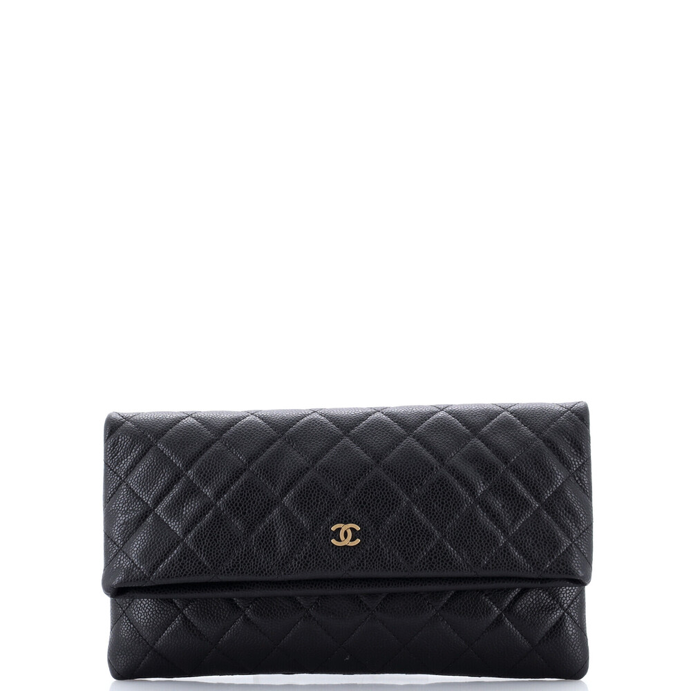 Chanel Beauty CC Clutch Quilted Caviar